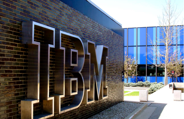 IBM готовы заменить 7,8 тыс. сотрудников искусственным интеллектом
